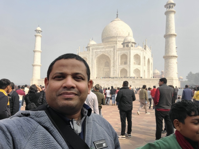 Full Glance Taj Mahal